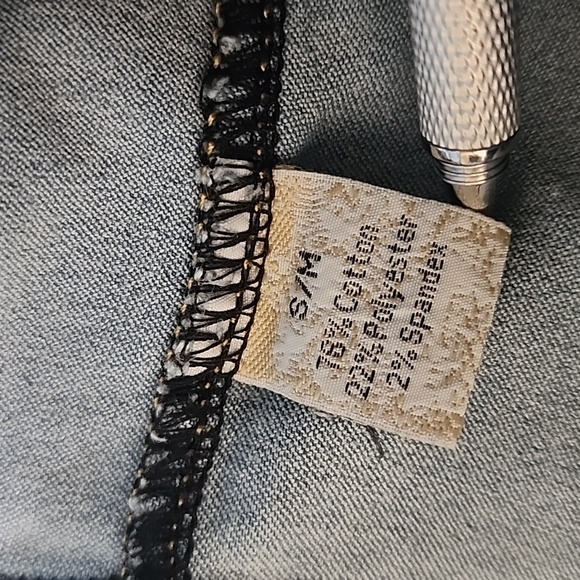 Pull On Skinny Jeans Light Wash Slightly Distressed NWT - Picture 9 of 11